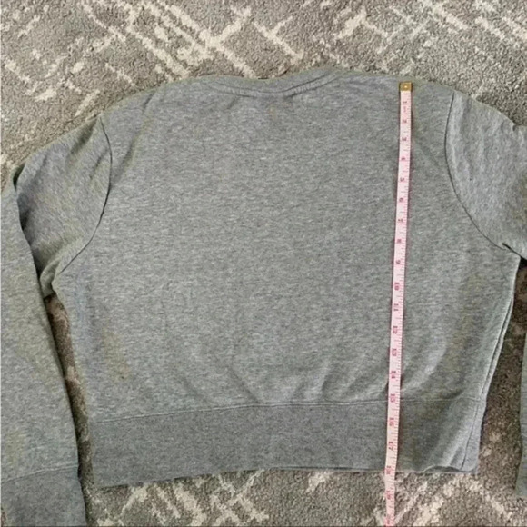 Nike Grey Cropped Sweatshirt with Multicolor Swoosh, Embroidered Sweatshirt, S - Picture 7 of 8